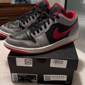 Air Jordan 1 Low Shoes Grey Black and Red